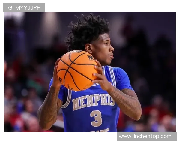 2023年最强新秀足球明星榜单揭晓年轻才俊引领未来之路